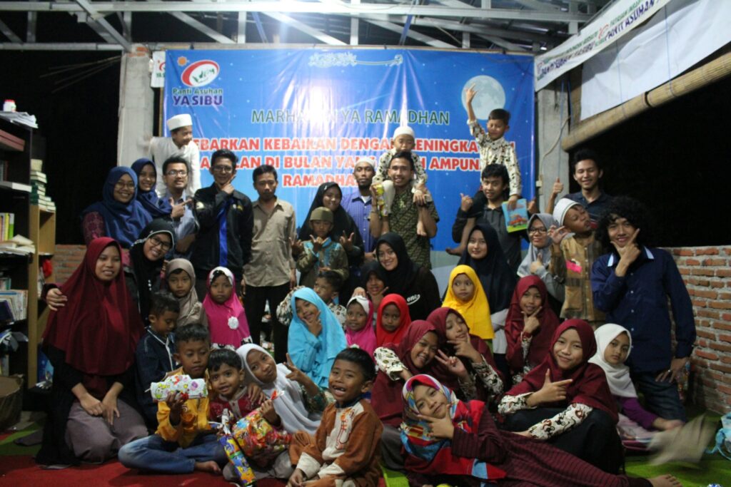 MC acara Bakti Sosial Fordi Mapelar UB